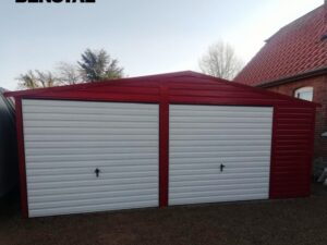 Doppelgarage aus Metall, rot, Giebel, Schwingtor, weiß