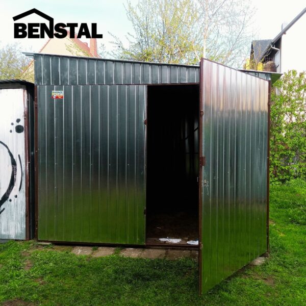 Garage aus verzinktem Blech, Seitenschräge, zweiflügeliges Tor