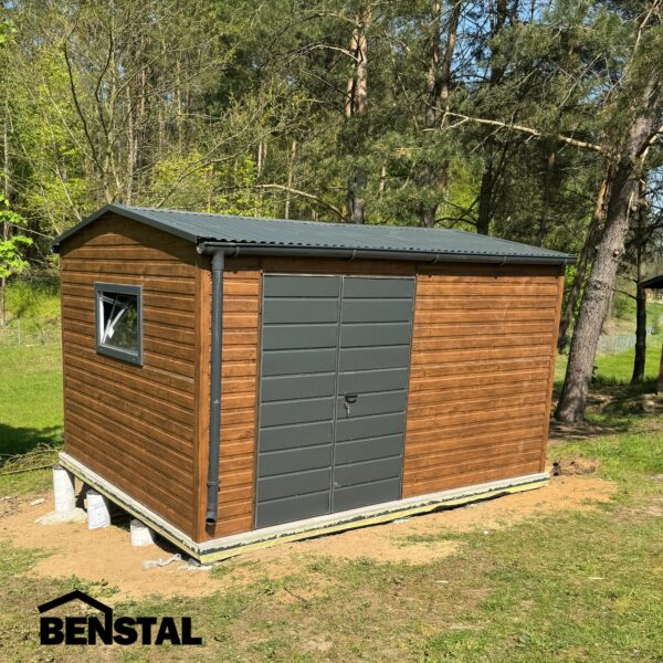 Blechgarage-Gartenhaus-Geraeteschuppen-Holzoptik-goldene-Eiche-Satteldach-Zweifluegeltor