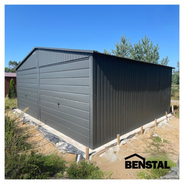 Doppelgarage-Blechgarage-Schwingtor-Anthrazit-Giebeldach
